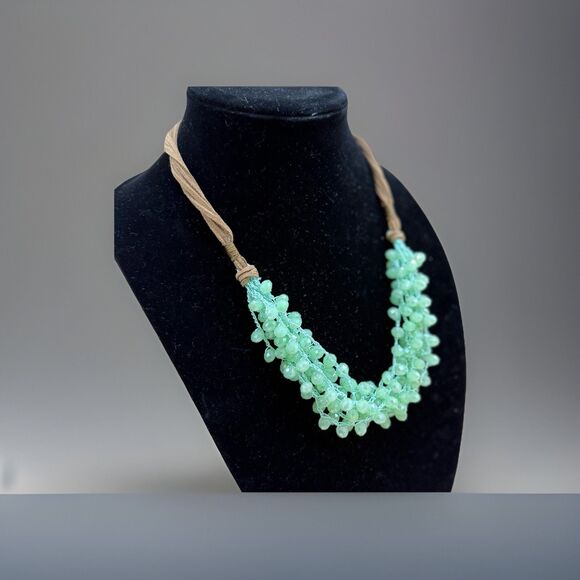 Faceted Green Stone Multi-Layer Drop Choker Necklace On Corded Strands - Picture 5 of 5